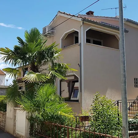 Ferienwohnung Familija Cvitkovic Funtana Exterior foto